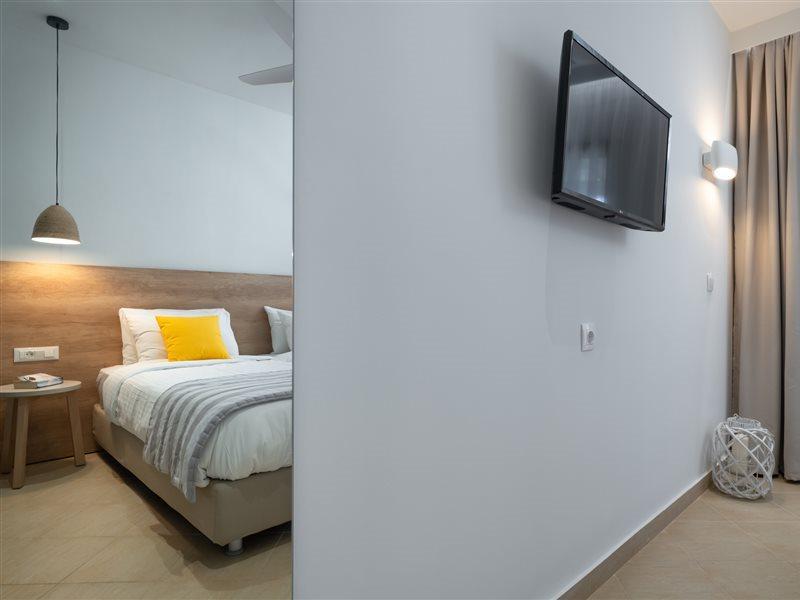 Karavos Apartments อาคาราวี ภายนอก รูปภาพ